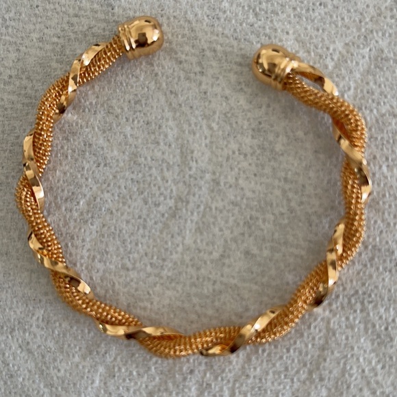 Beautiful gold-plated wicker and wicker - Picture 2 of 3